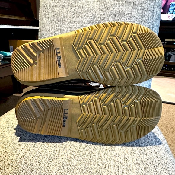 Ladies L.L.Bean Winter Boots - Size 8 - Picture 5 of 6